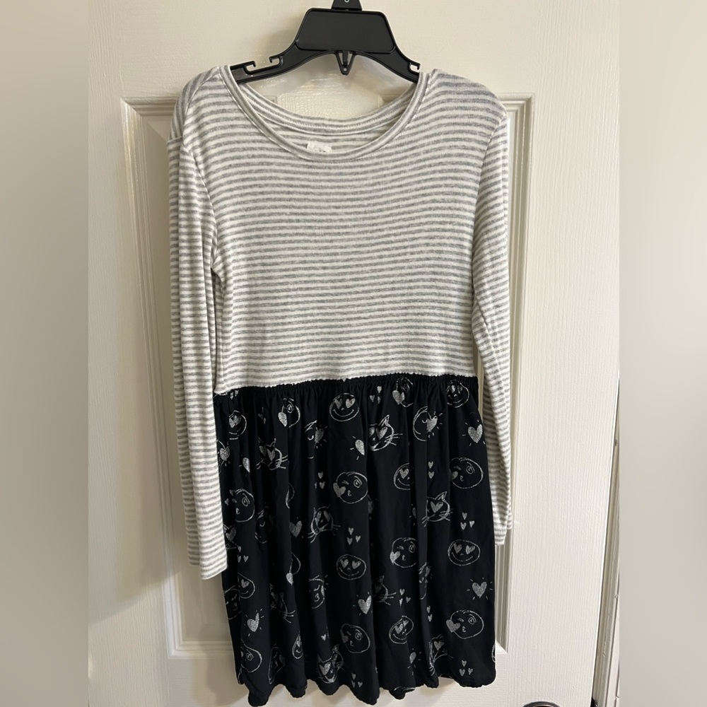 Girl’s GAP Dress, size 6-7